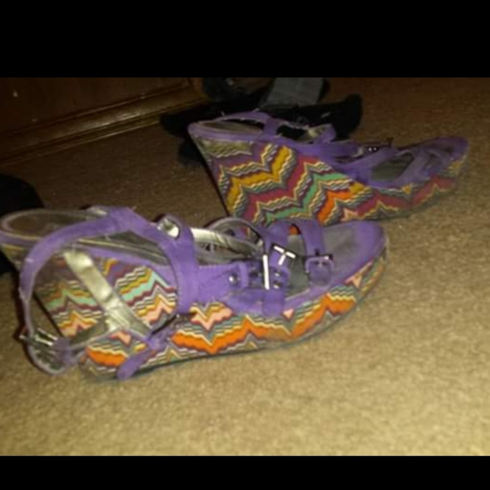 High Heels - Picture 3 of 3